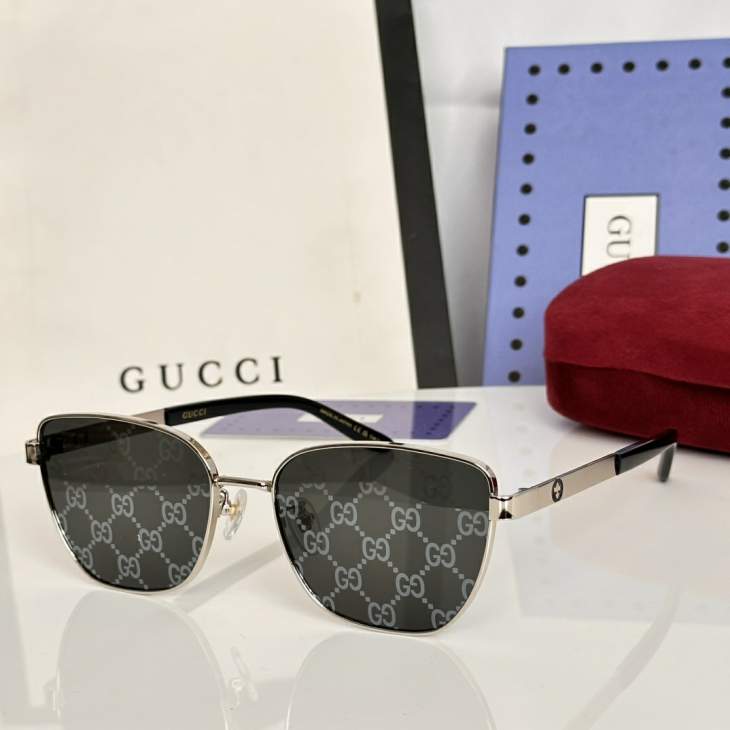 Picture of Gucci Sunglasses _SKUfw79339070fw